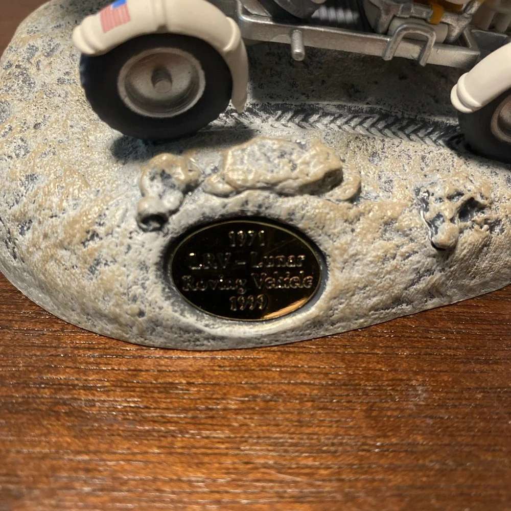 VTG Hallmark Keepsake Lunar Rover Vehicle Journey Into Space 1999 Ornament Magic